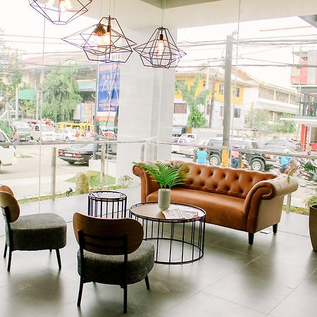 Mabolo Royal Hotel Cebu Exterior photo