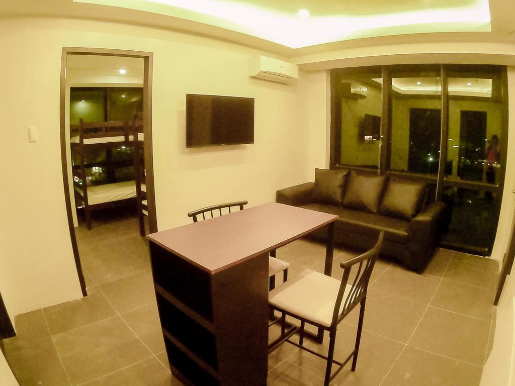 Mabolo Royal Hotel Cebu Exterior photo